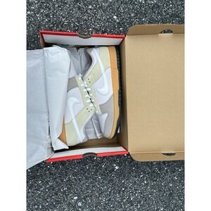 Nike Dunk Low SE 'Light Bone / Sail / Gum' Tan Grey White DV0831-001 Mens Shoes